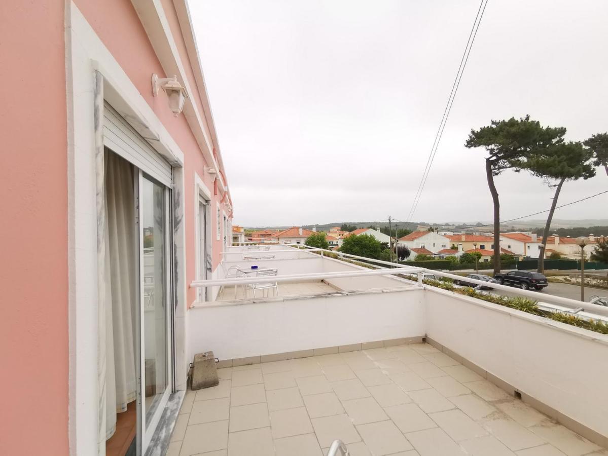 Hotel Residencial O Ninho Do Pinhal Bombardeira Esterno foto